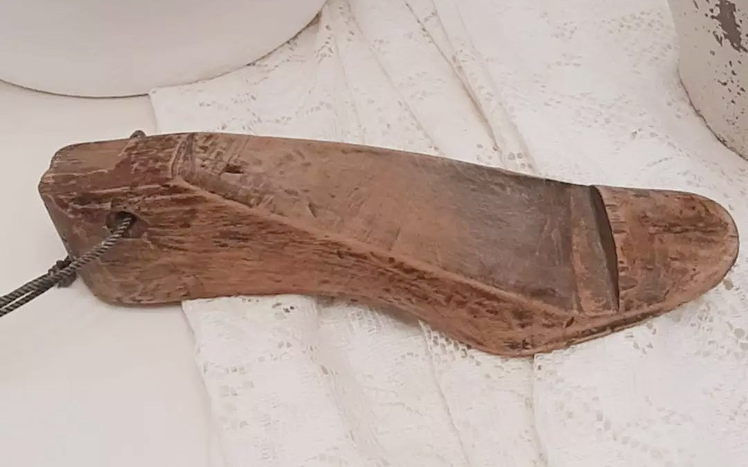Antique wooden shoe mold