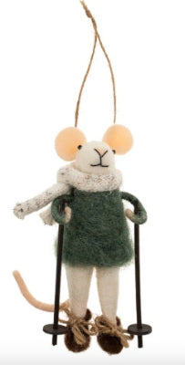 Snowshoe Silas Mouse