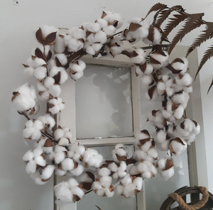 Cotton Wreath 18"